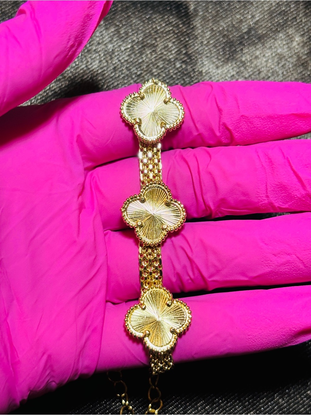 Pretty Bird Diamond-Cut Clover & Hello Kitty CZ Set Bracelet - Picture 5 of 12